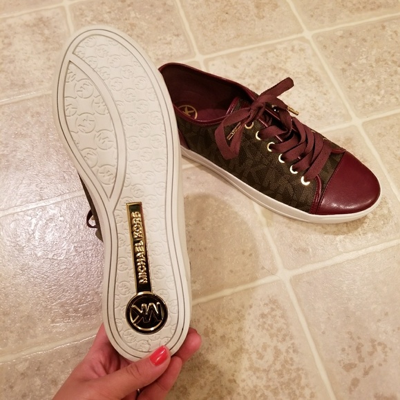 Michael Kors Sneakers - Picture 3 of 3